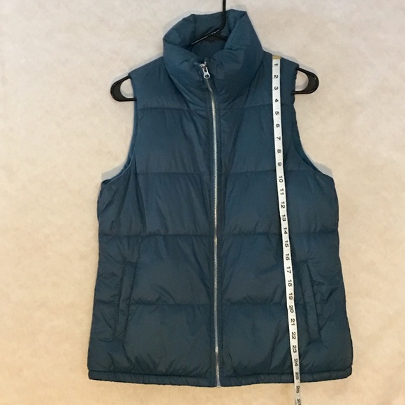 Old Navy Zip Up Puffer Vest - Picture 2 of 7